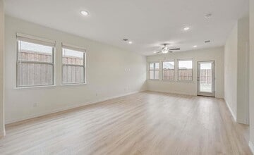 Building Photo - 4237 Red Cedar Ring Ln