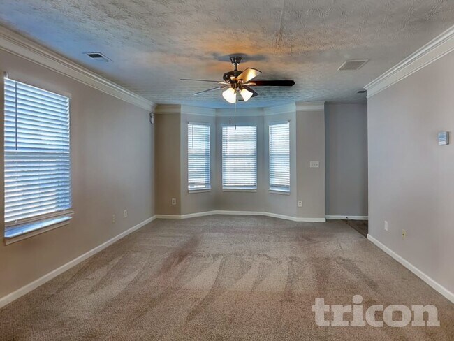 Foto del edificio - 629 Aspen Brook Dr