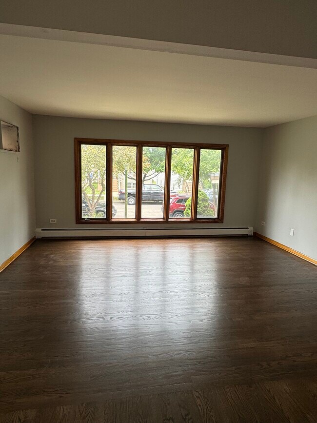 Sala de estar - 2714 N Mason Ave