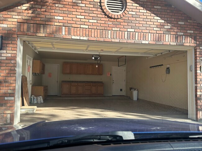 Foto del edificio - 1796 Rolling Hills Dr