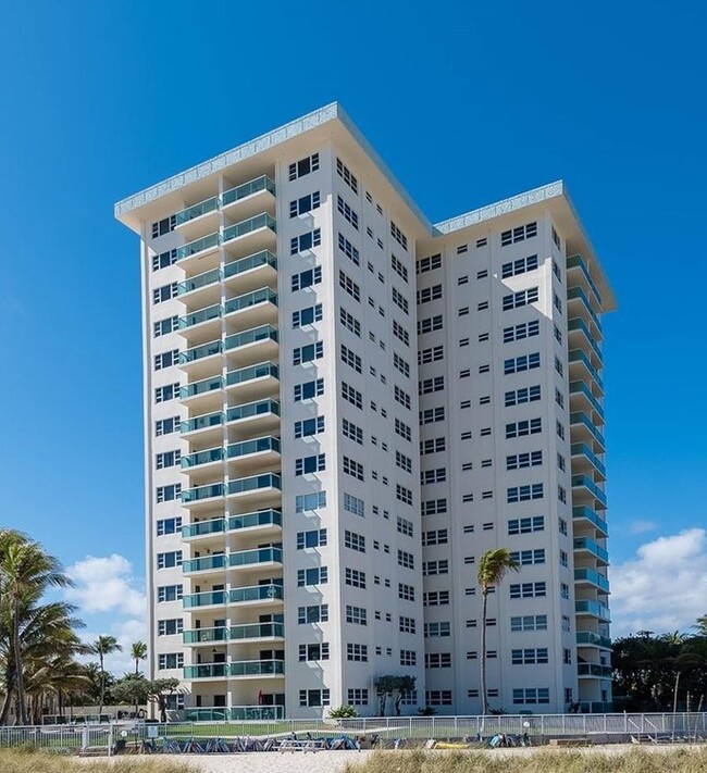 Foto del edificio - 6000 N Ocean Blvd