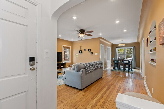 Foto del edificio - 1411 W Fort St