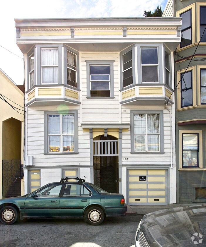 Building Photo - 130 Linda St