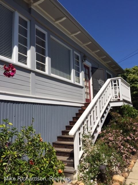 Primary Photo - 435 E Sola St
