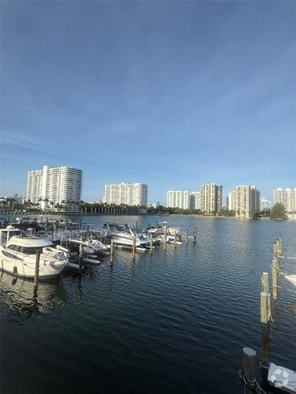 Building Photo - 18021 Biscayne Blvd