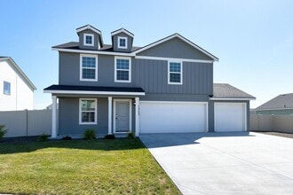 Building Photo - 15290 Nimbus Way