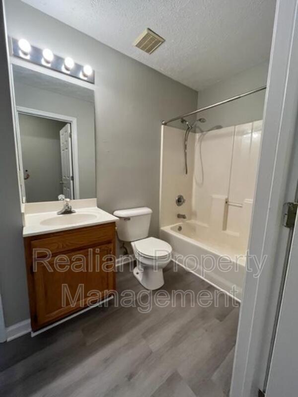 Foto del edificio - 2813 Ryan Cir