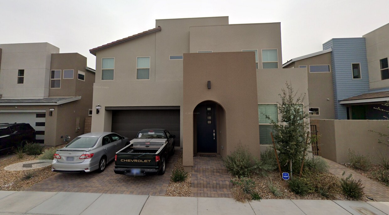Primary Photo - 3209 Waterstone Ave