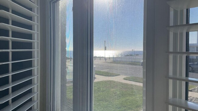 Building Photo - 7 Vine Ct