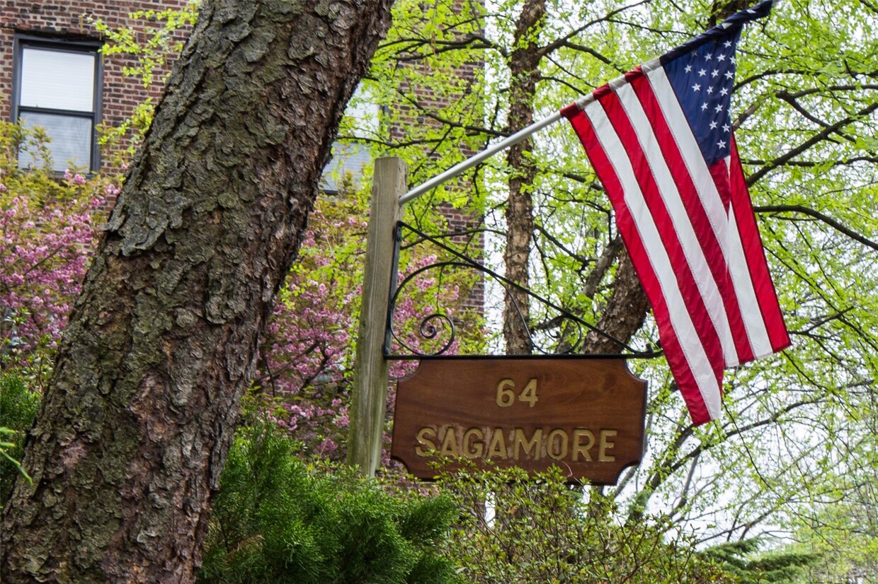 Primary Photo - 64 Sagamore Rd