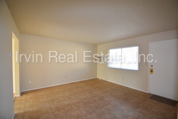 Building Photo - 1700 Carver Ct