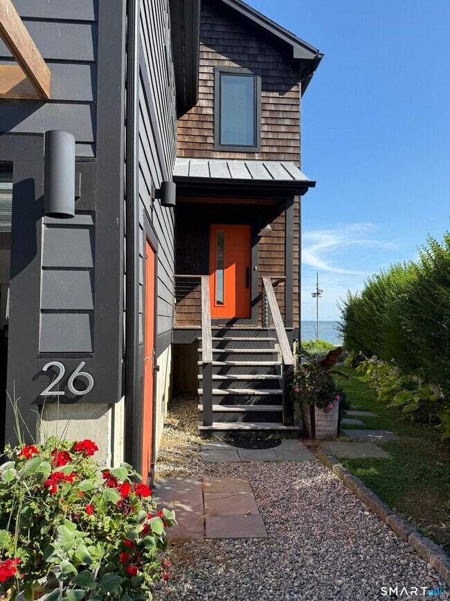 Foto del edificio - 26 Summer Island Rd