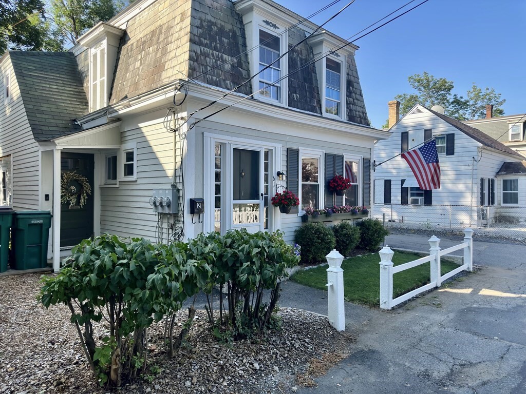 61 Central St Unit 2, Fitchburg, MA 01420 Room for Rent in Fitchburg