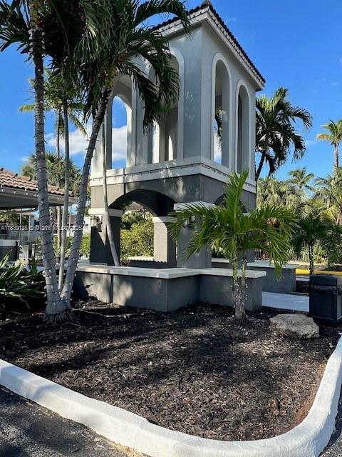 Foto del edificio - 6935 NW 179th St