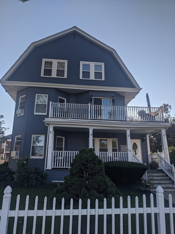 Primary Photo - 160 Washington St