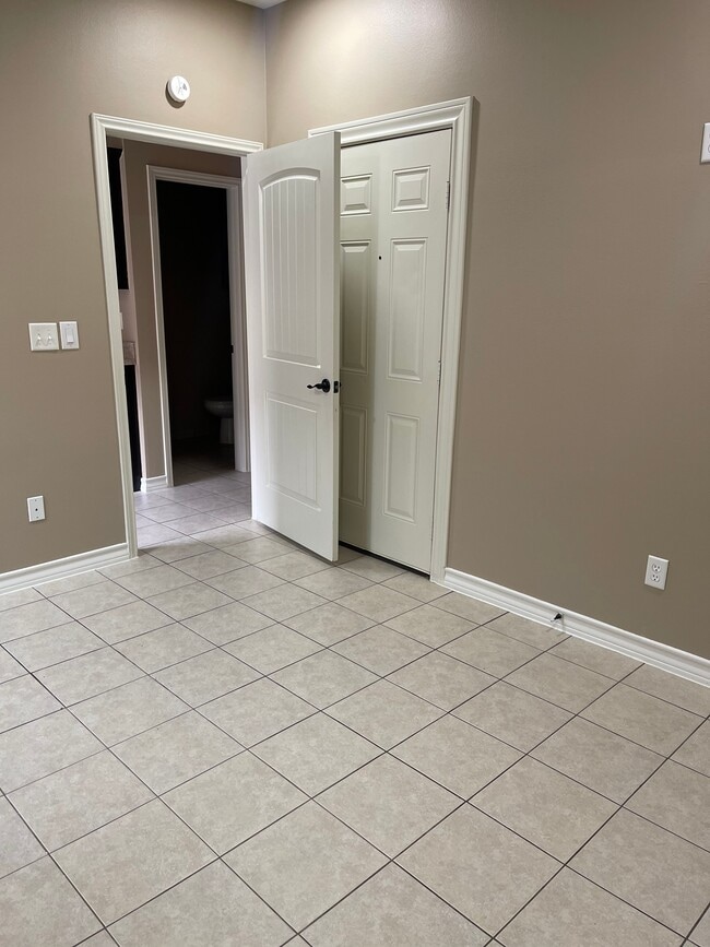 Foto del edificio - 501 E 2nd St