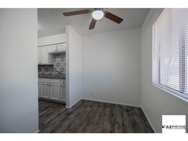 Foto del edificio - Step Into This Thoughtfully Remodeled 1/1 ...
