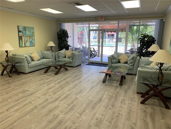 Foto del edificio - 13120 SW 92nd Ave