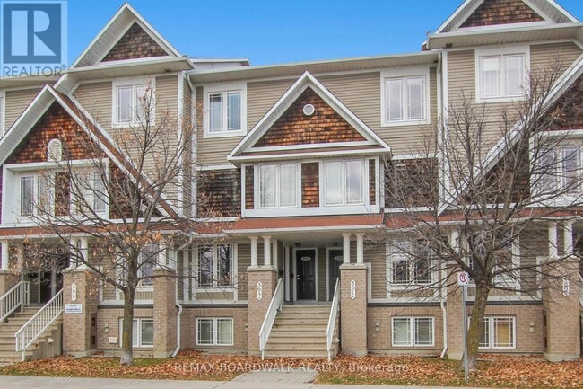 Photo du bâtiment - 393 Chapman Mills Dr