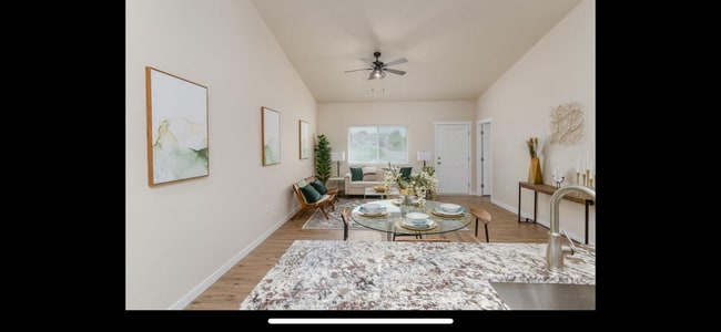dining/ living room - 744 E Springmont Dr