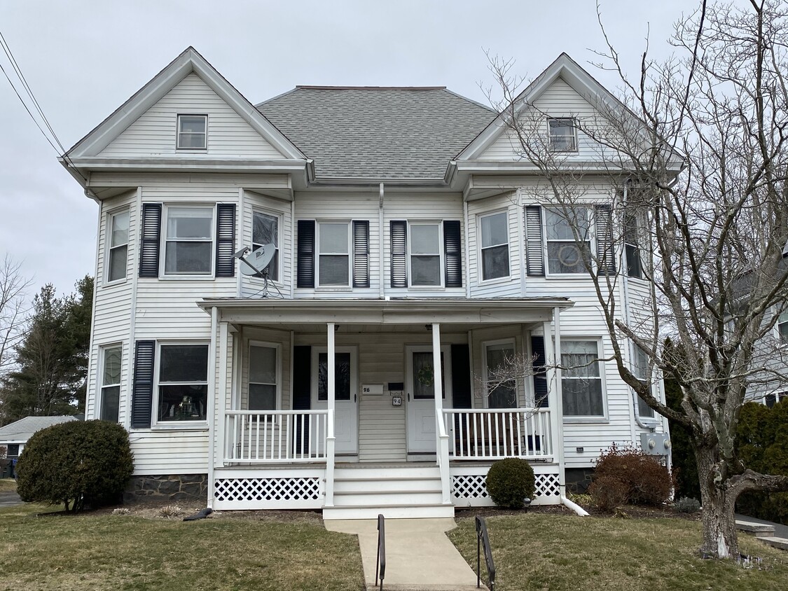 Primary Photo - 94 Meadowbrook Rd