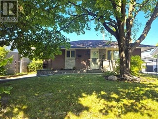 Building Photo - 2529 Roman Ave