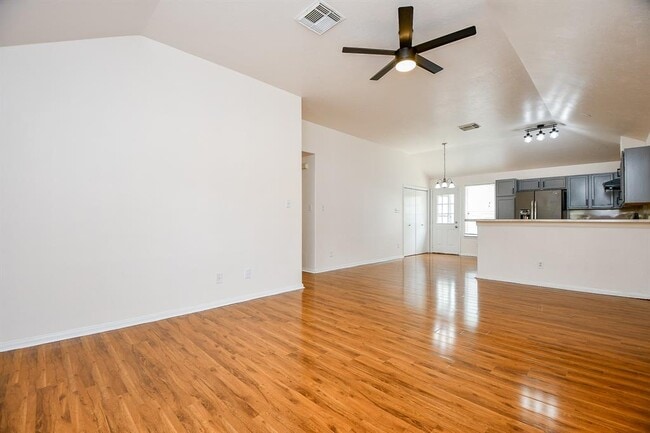 Building Photo - 16323 Woma Ct