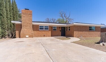 Building Photo - 4220 Wayside Ave