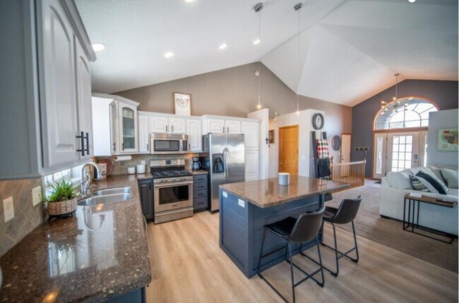 Foto del edificio - 2722 Kenosha Ln NW