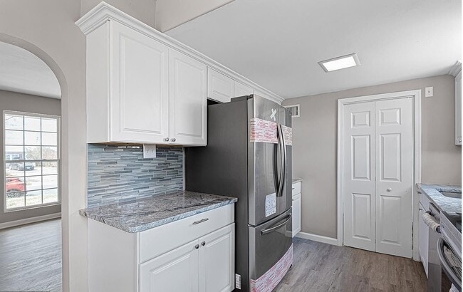 Foto del edificio - 1 Carlo Rd