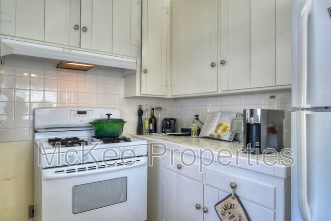 Foto del edificio - 3854 Lamont St