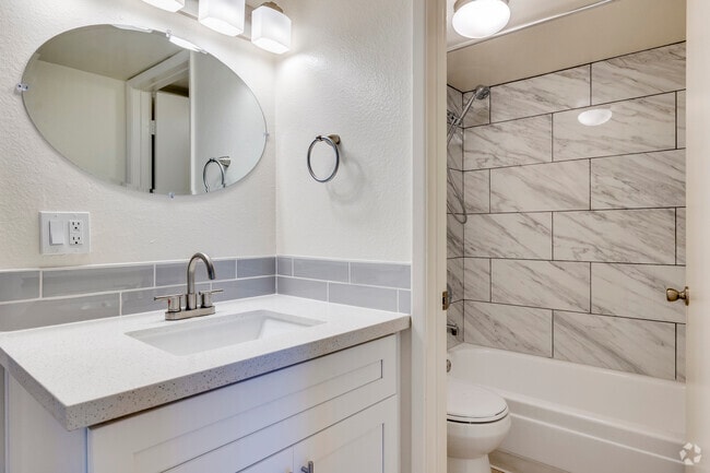Bathroom - 1BR, 1BA - 684SF - Oasis In The City
