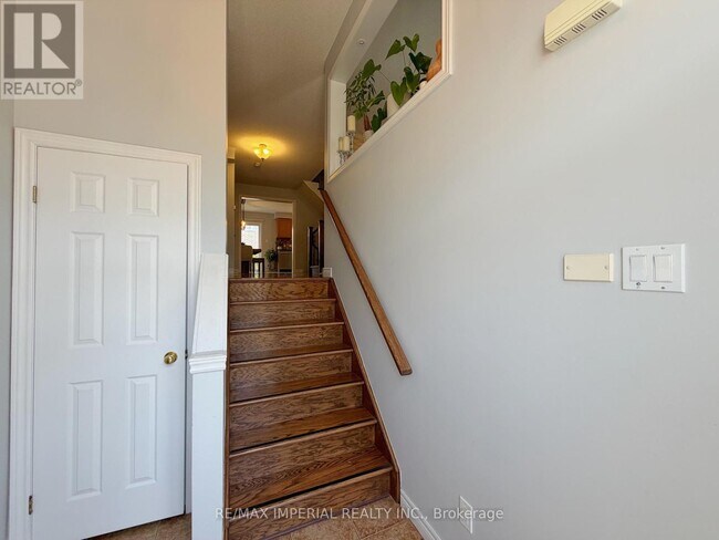 Photo du bâtiment - 2280 Baronwood Dr