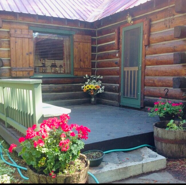 Building Photo - 803 Lick Creek Rd