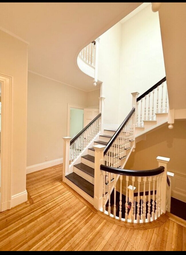 Foto del edificio - 1726 Beacon St
