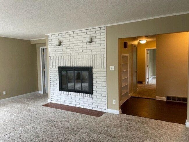 Building Photo - Middletown Area School District Detached S...