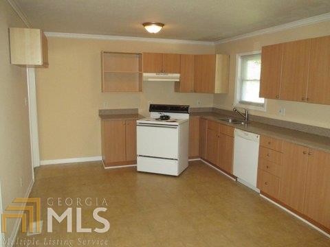 Foto del edificio - 668 Ralph Rd SE
