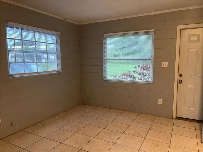 Foto del edificio - 843 Union St S