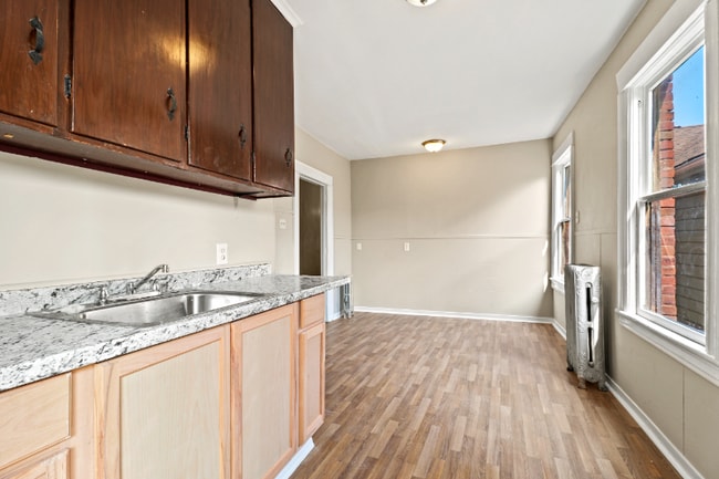 Building Photo - 117 Susquehanna Ave