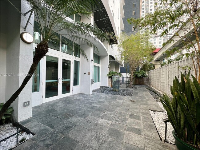 Foto del edificio - 234 NE 3rd St