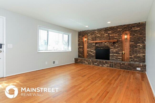 Foto del edificio - 6268 Rocknoll Ln