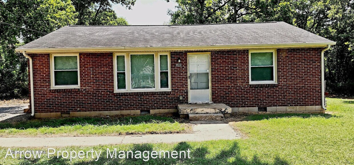 Primary Photo - 3 br, 1 bath House - 3912 Tucker Rd
