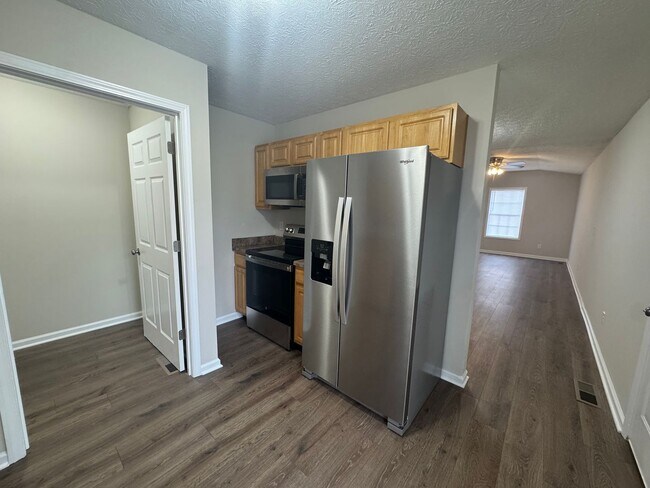 Foto del edificio - Newly Renovated 3BR 2BA home close to GM, ...