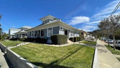 Building Photo - 954 Leff St