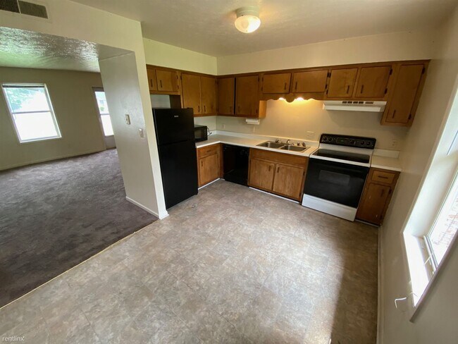 Foto del edificio - 2 br, 1 bath Duplex - 1294 Kenilwood Way A