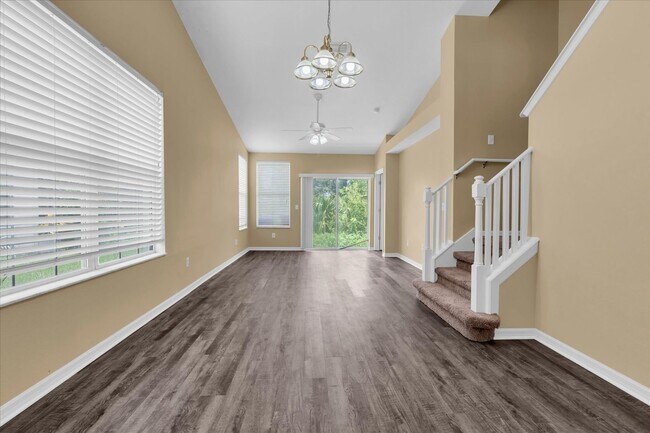 Building Photo - 9624 Carlsdale Dr
