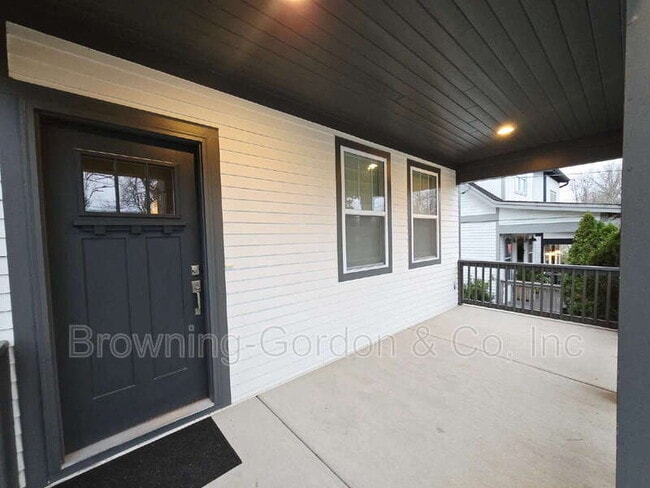 Photo - 6539 Thunderbird Dr House