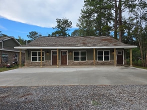 Building Photo - 2015 E Canal St