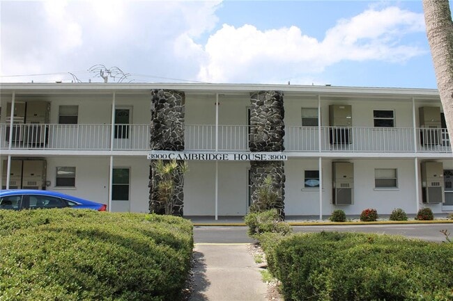 Foto del edificio - 3900 Roxane Blvd