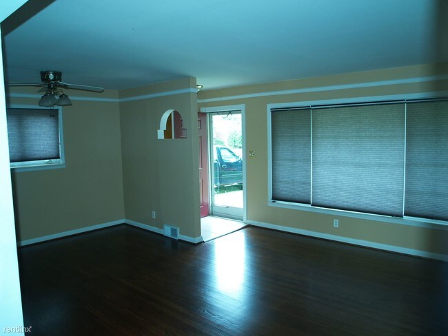 Building Photo - 31612 Reid Dr